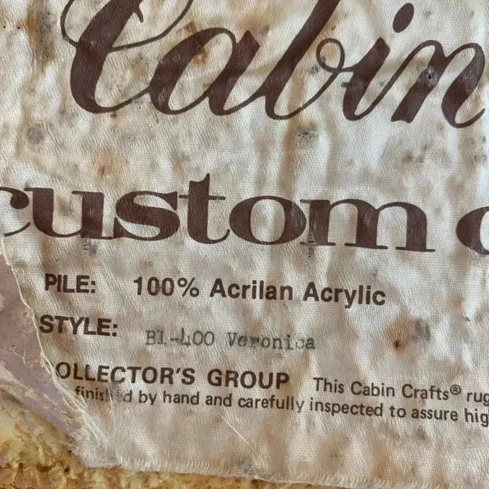 Vintage 1970s cabin crafts 100% Acrylic Small Rug